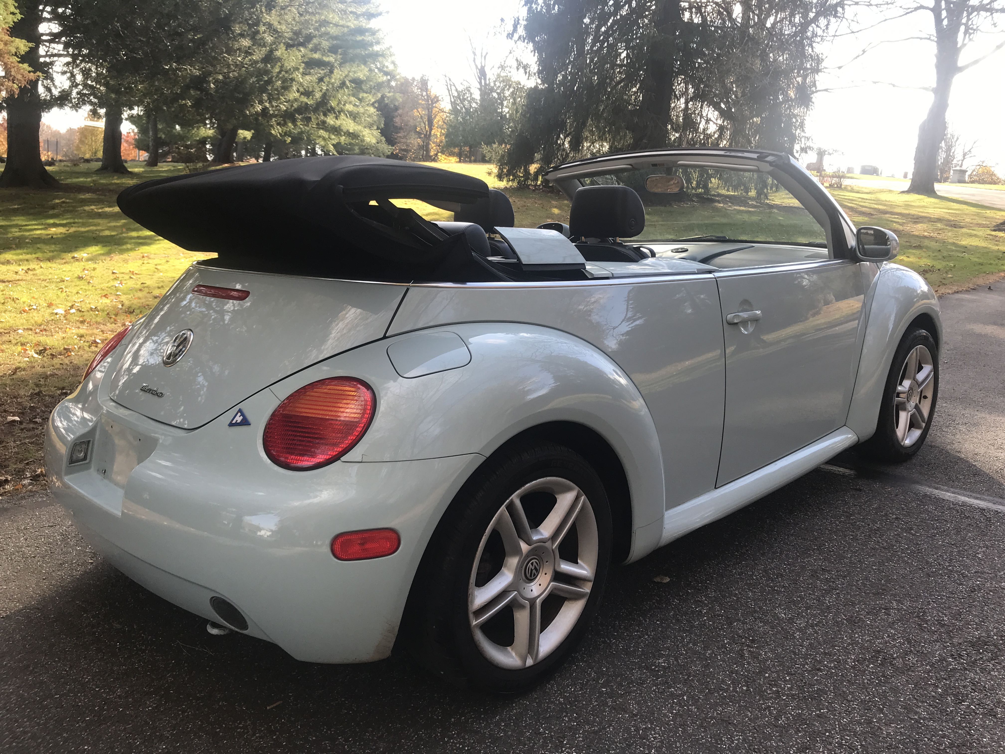 2004 Volkswagen New Beatle Convertible Cabriolet Turbo with 82K — photo 18